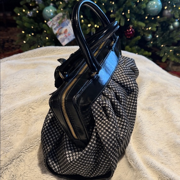 VALENTINO GARAVANI Black and White  Women's Handbag - Picture 8 of 12